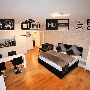 Appartement Madame Tower, Keulen